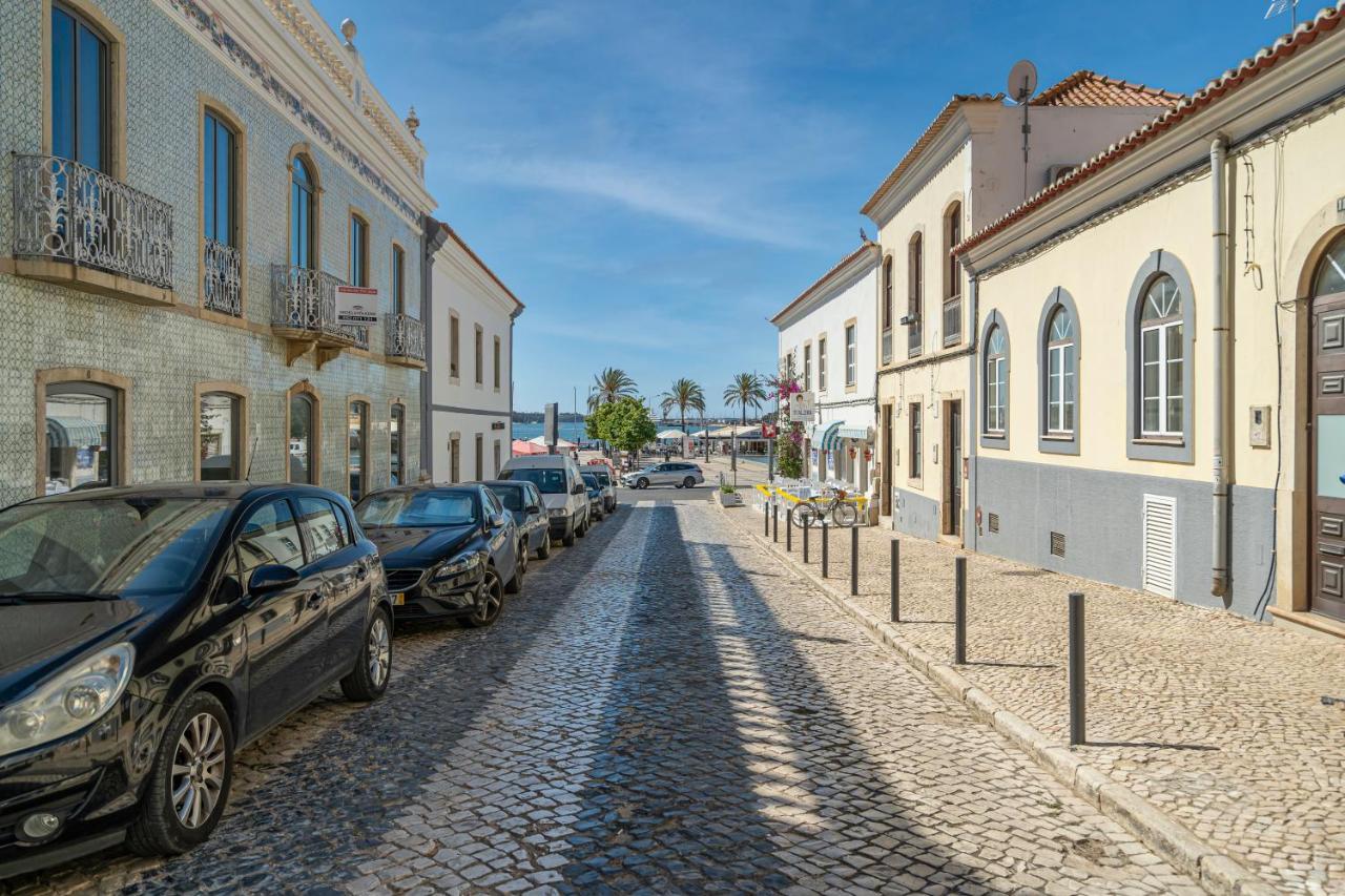 House In The Historic Center- Portimao Villa Buitenkant foto